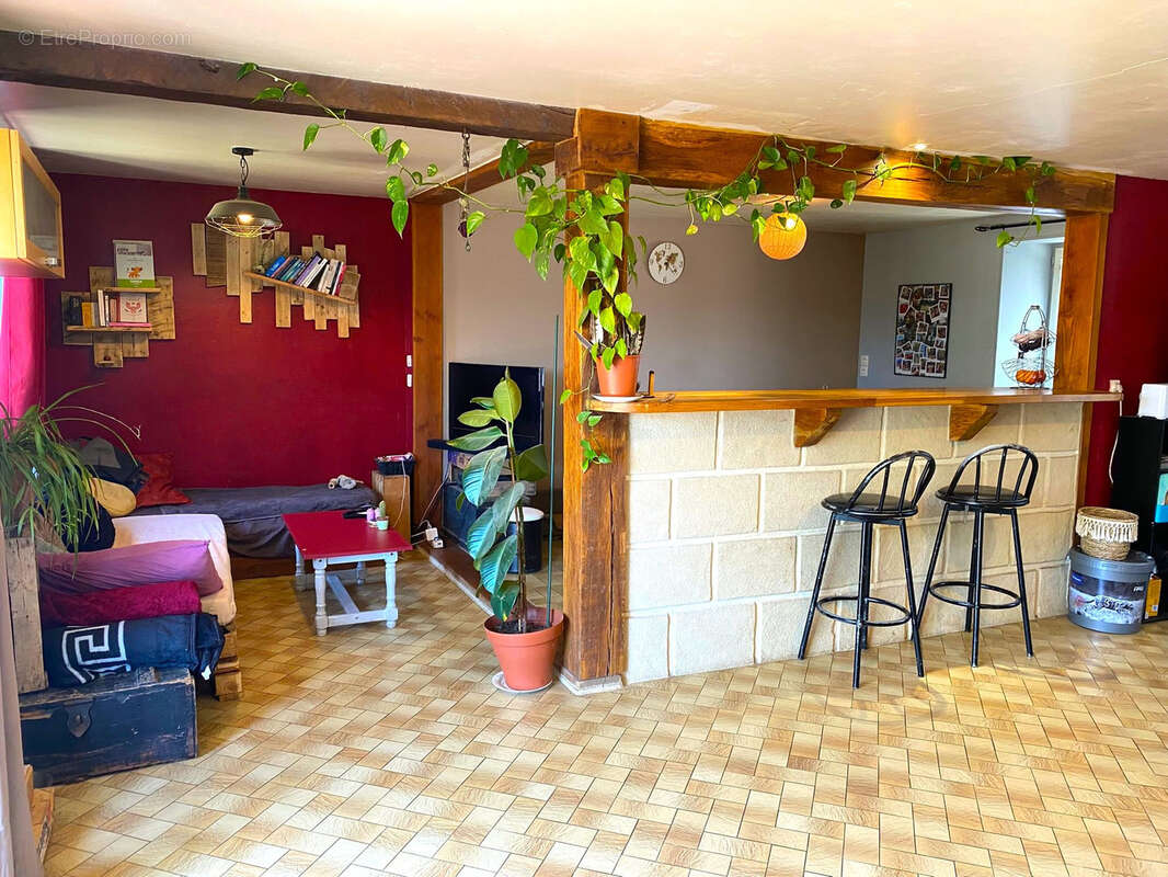 Maison à TREIGNAC