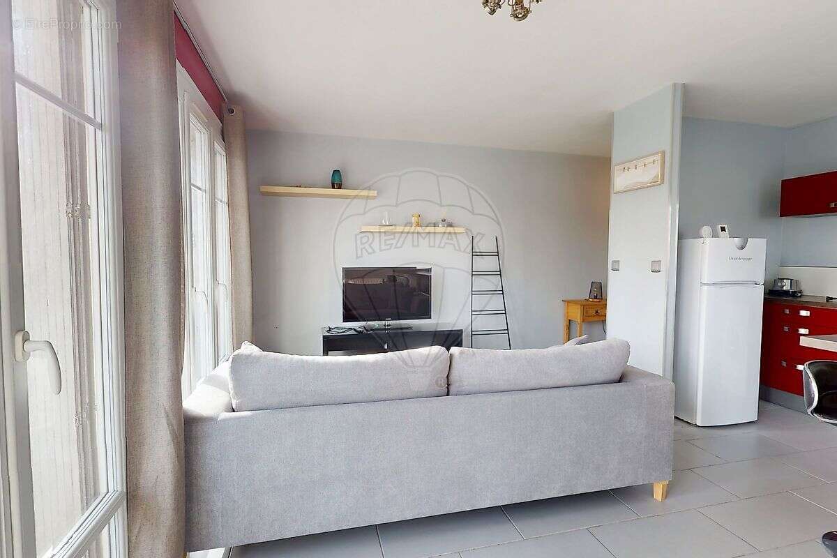 Appartement à SAINT-PRYVE-SAINT-MESMIN