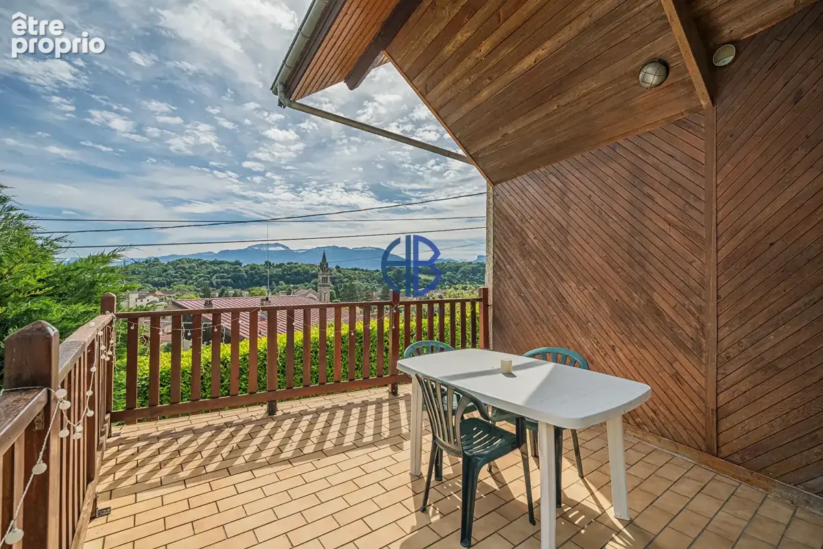 Maison Renage 5 pièce(s) 137 m2 + jardin + terrasse - photo 2