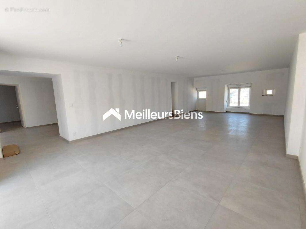 Combeaufontaine, maison de village entièrement rénovée - photo 3