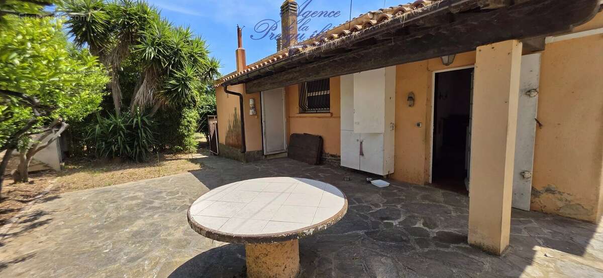 Maison à HYERES