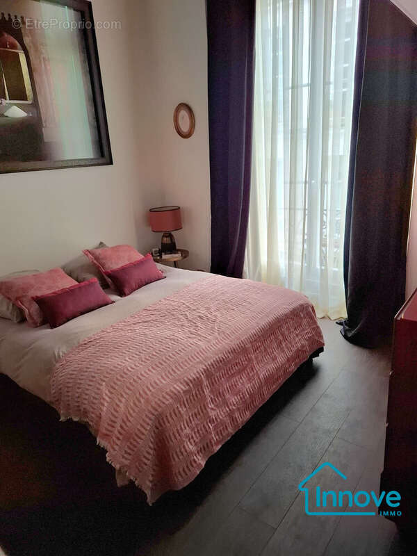 Appartement à PARIS-3E
