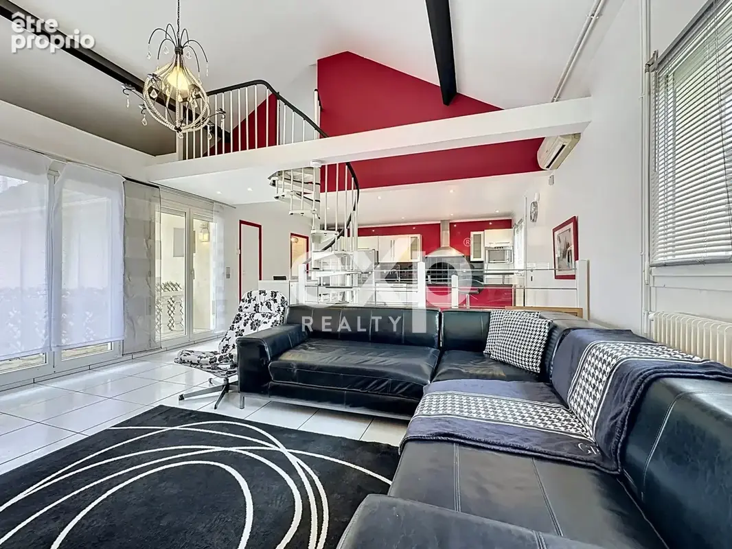 Maison 110 m² à Saint-Denis  - photo 3