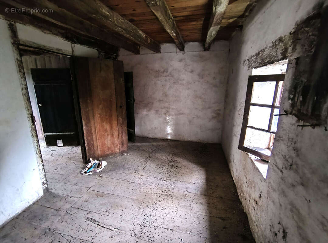 Maison à BESSINES-SUR-GARTEMPE