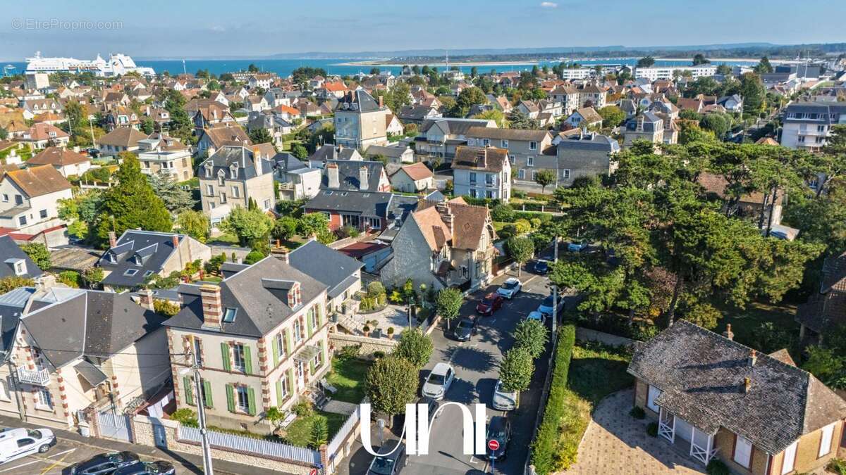 Maison à OUISTREHAM