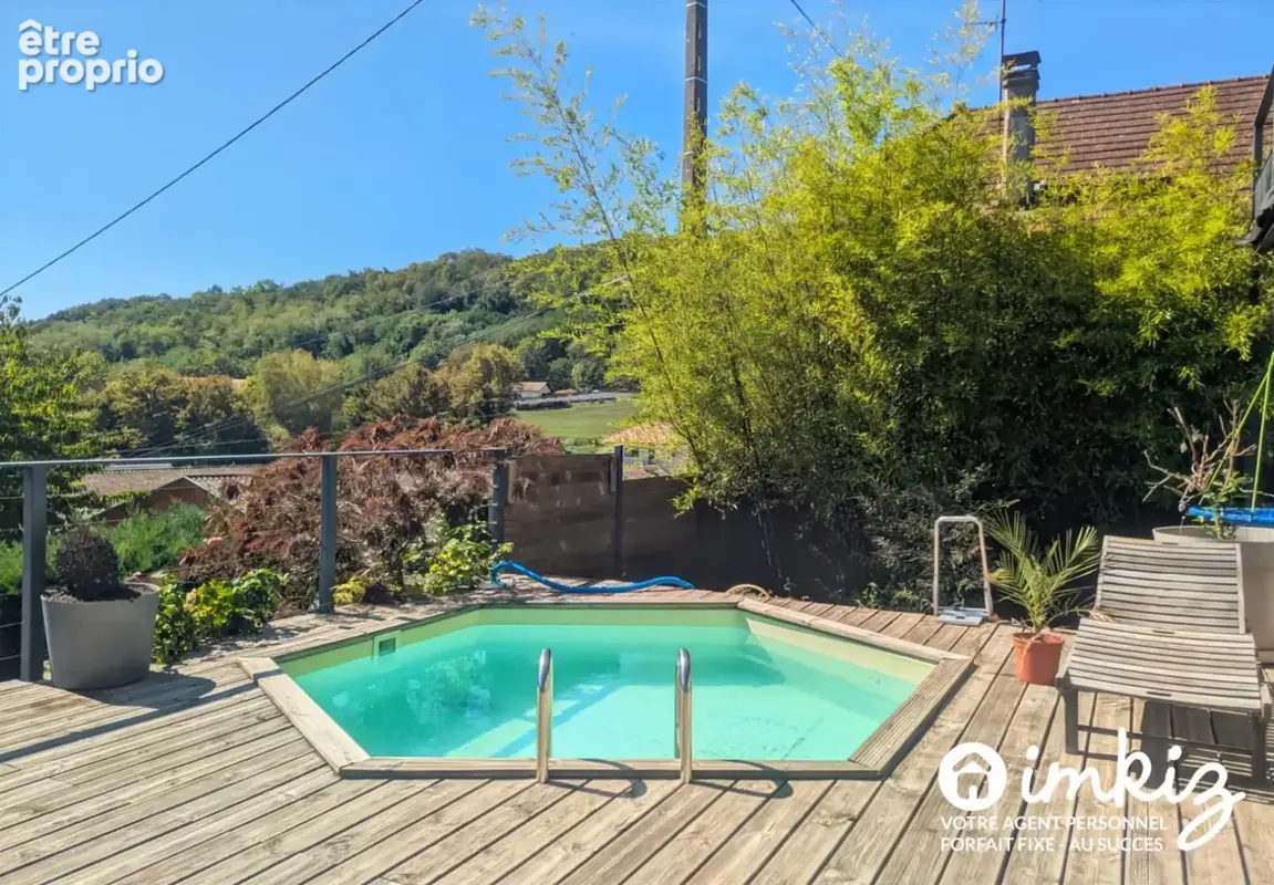 Maison familiale avec piscine et vue d’exception - photo 3