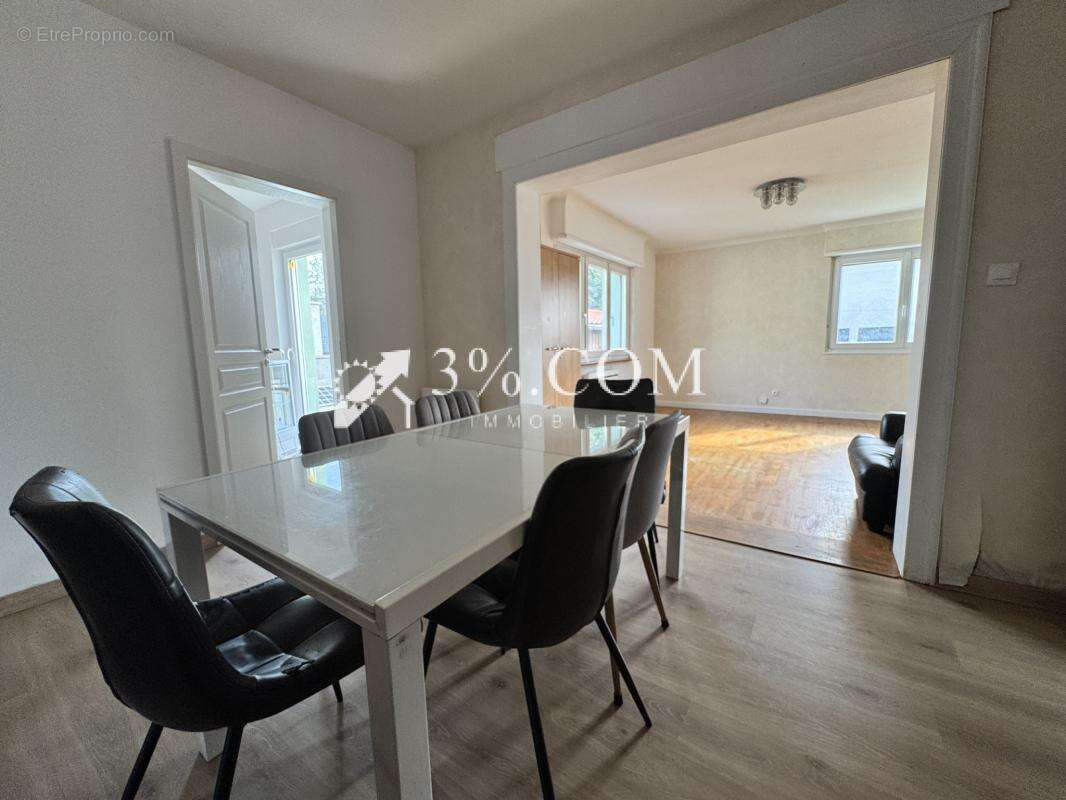 3%COM Maison familiale avec extension de 2025 - 5  chambres - photo 5