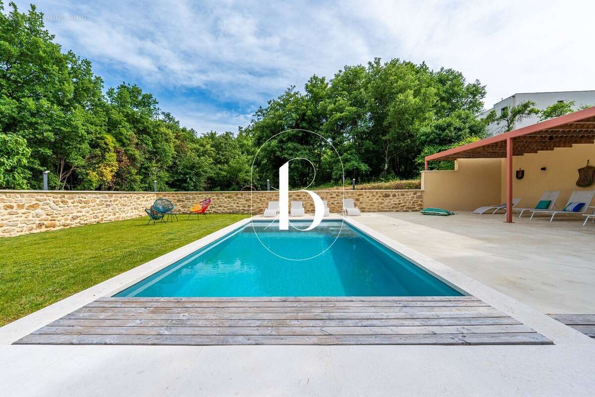 Maison à GOUDARGUES