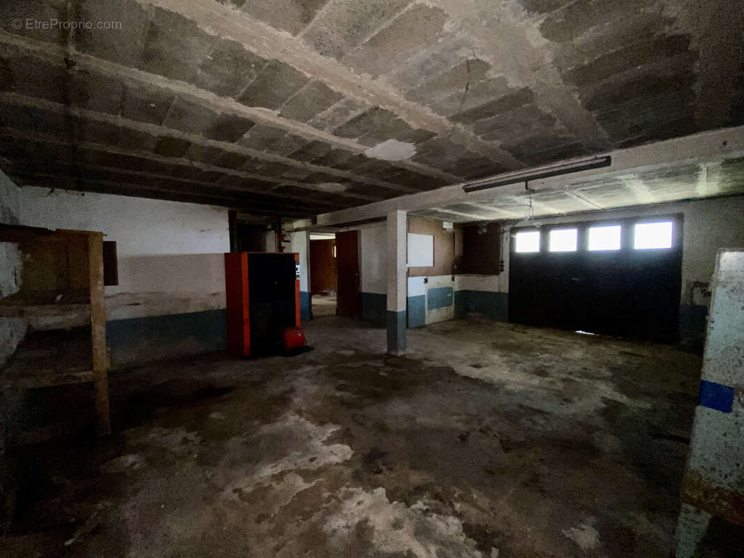 Maison à CERCY-LA-TOUR