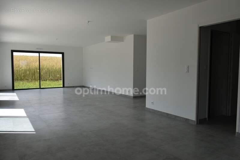 Maison à SAINT-MARCEL