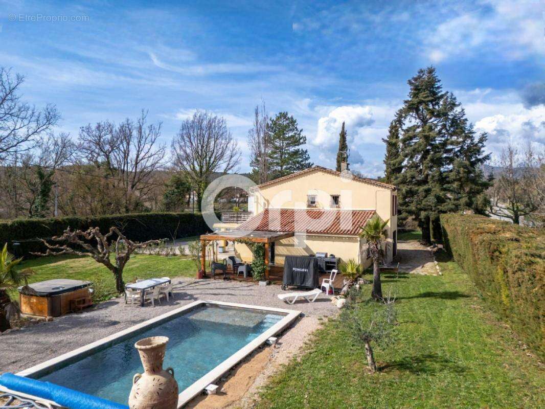 Maison à FAYENCE
