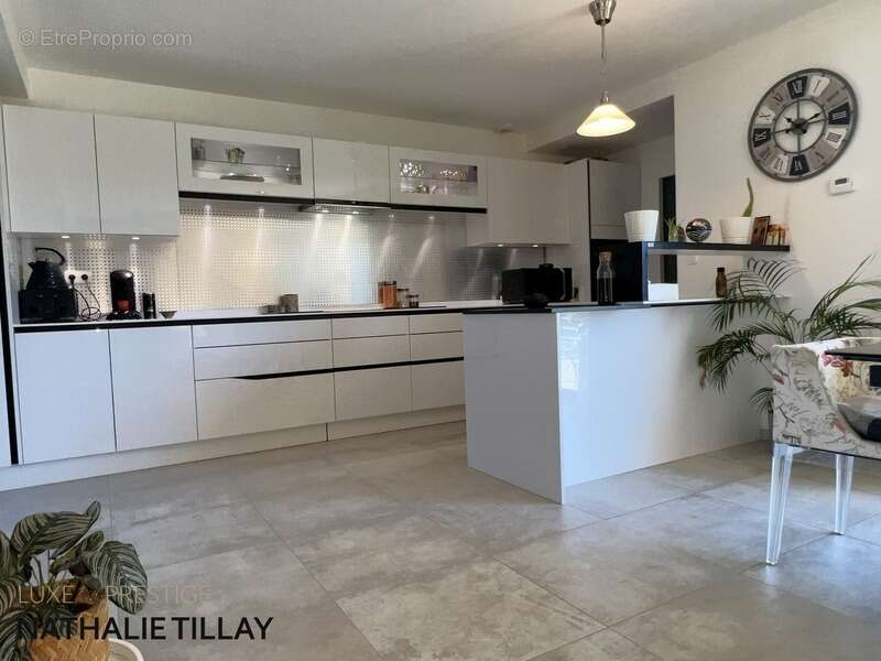 Maison à SAINT-JEAN-DE-BRAYE