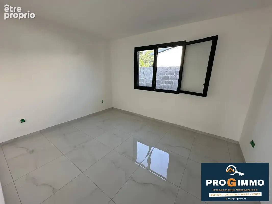 Maison 90 m² à Le Tampon  - photo 2