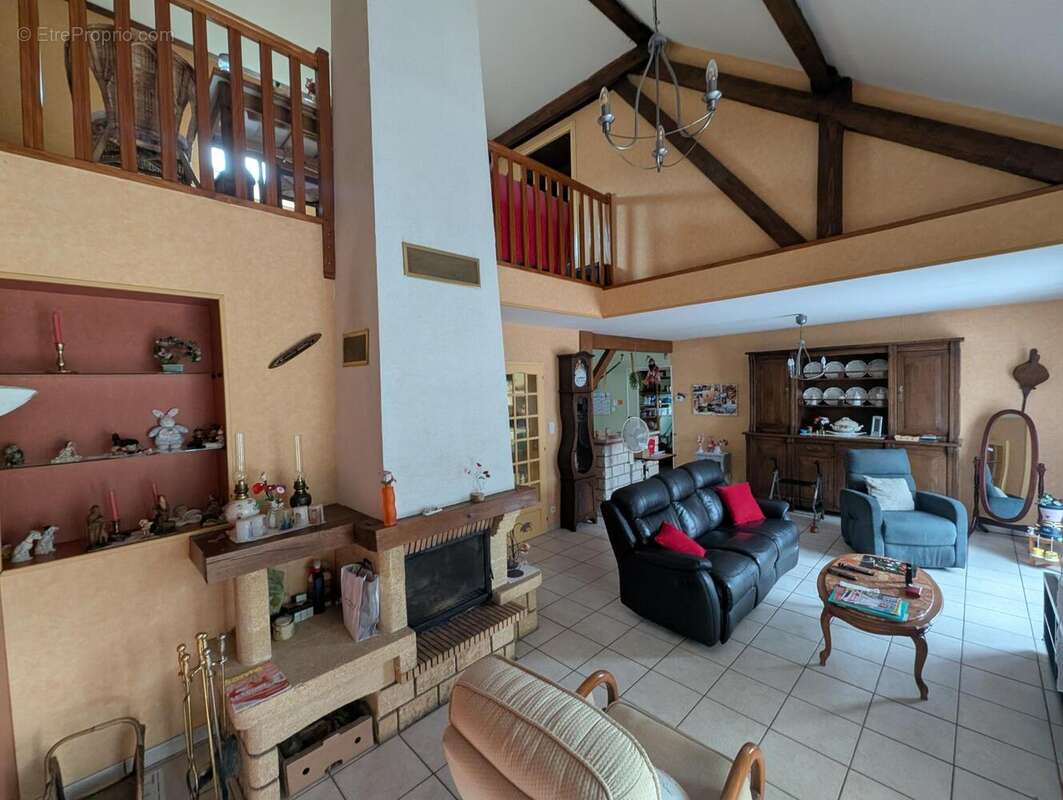 Photo 3 - Maison à LE SYNDICAT