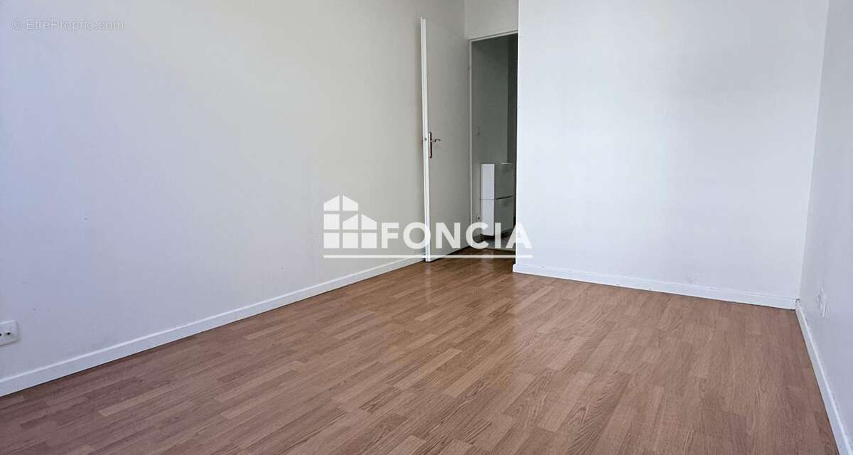 Appartement à PONTAULT-COMBAULT