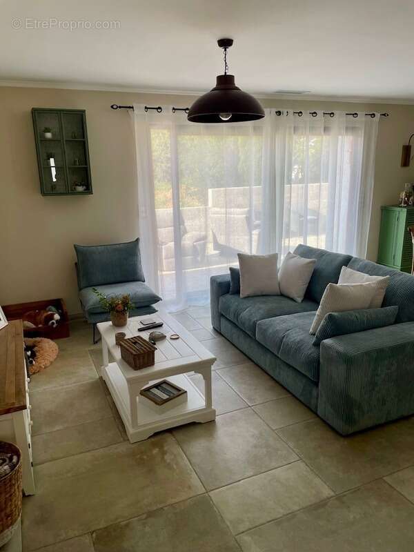 Maison à VILLEDUBERT