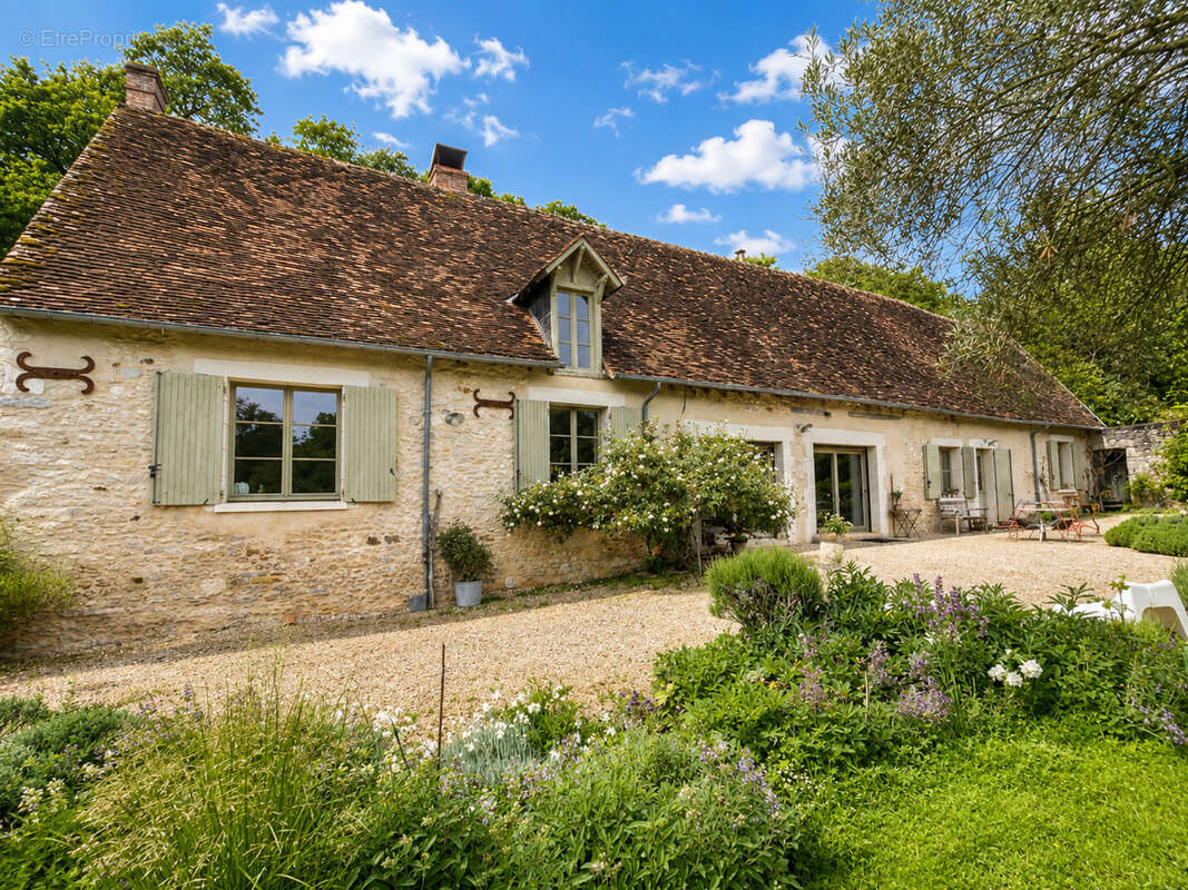 Maison à SAINT-MARTIN-D'AUXIGNY