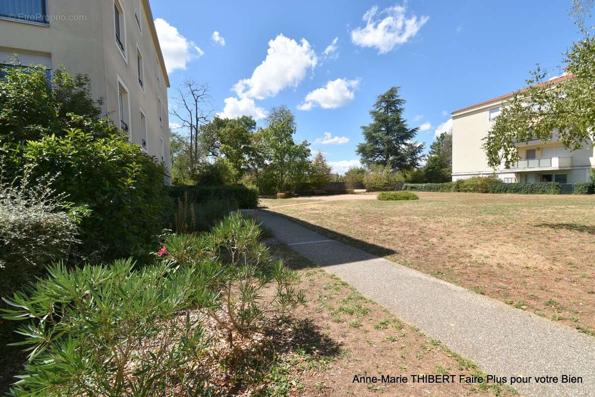 Appartement à vendre 3 pièces MEYZIEU (69) avec balcon, cave et garage - photo 27