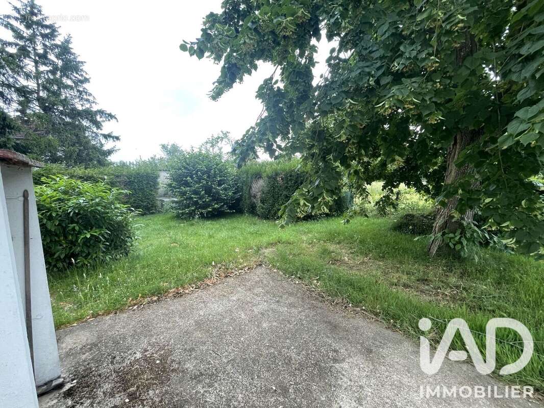 Maison 93 m² à Hery  - photo 8