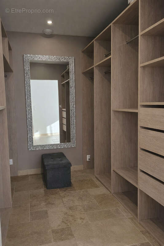 Maison à ESCRAGNOLLES