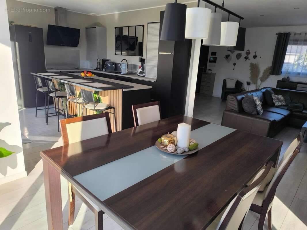 Photo 4 - Maison à AUGNY