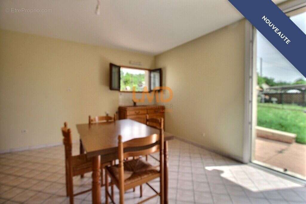 Maison à BUSSAC-SUR-CHARENTE