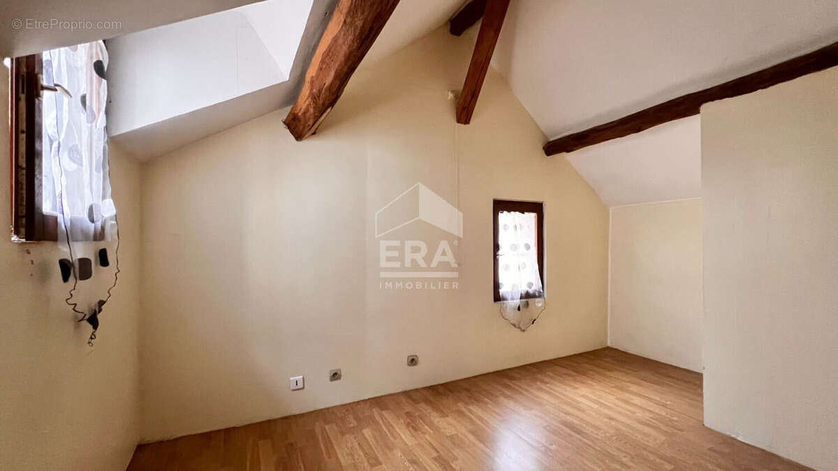 Maison à CORBEIL-ESSONNES