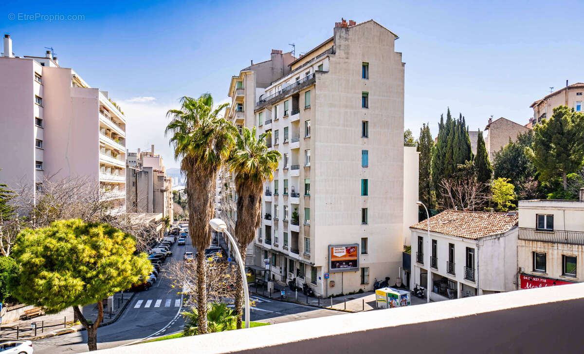 Appartement à MARSEILLE-6E