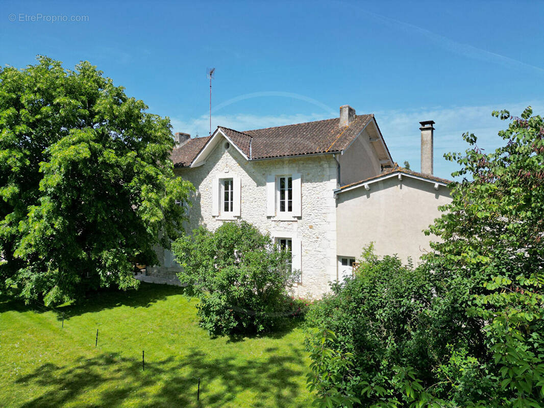 Maison à SAINTE-FOY-LA-GRANDE