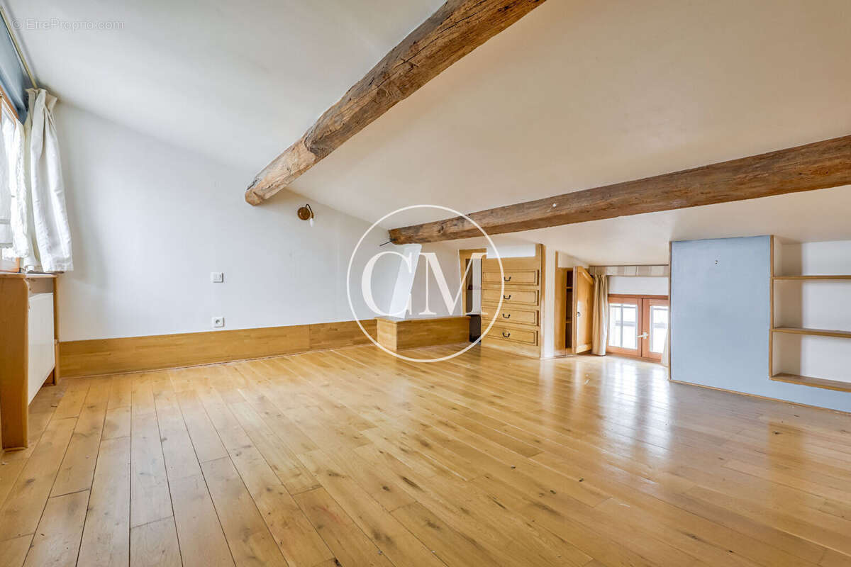 Appartement à VERSAILLES