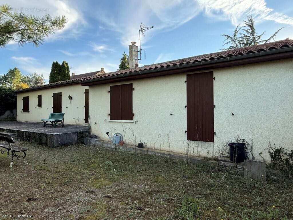 Maison à VERTEUIL-SUR-CHARENTE