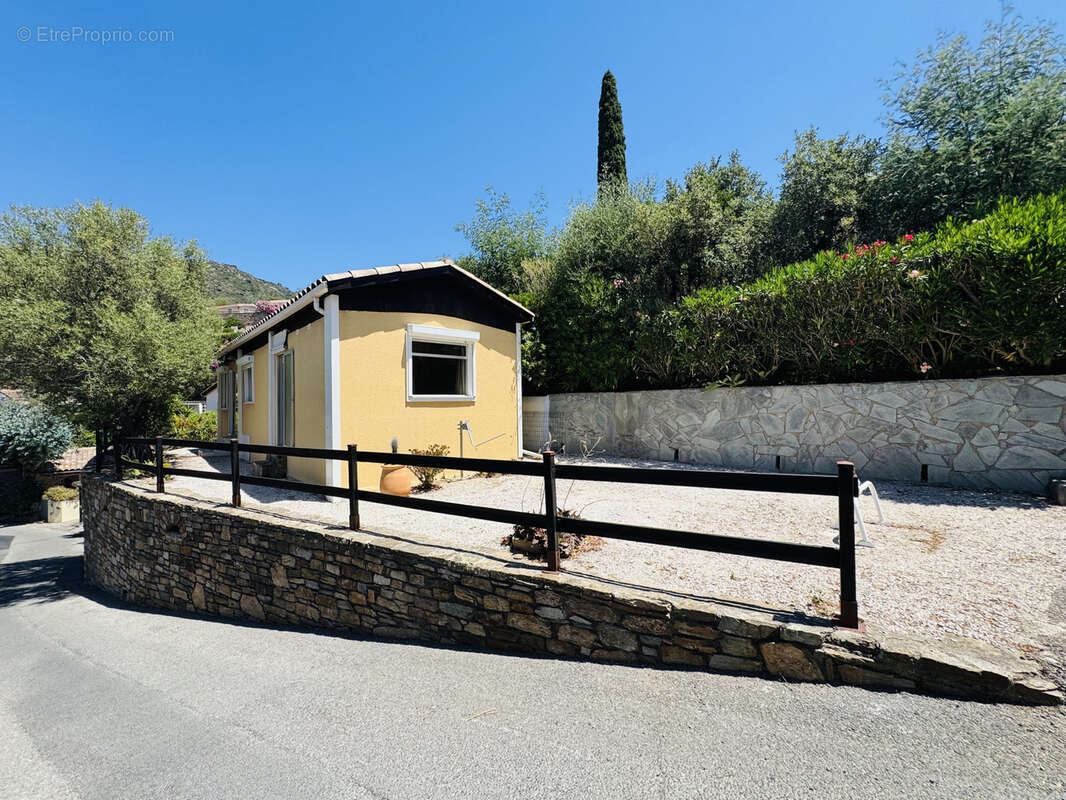 Maison à BORMES-LES-MIMOSAS