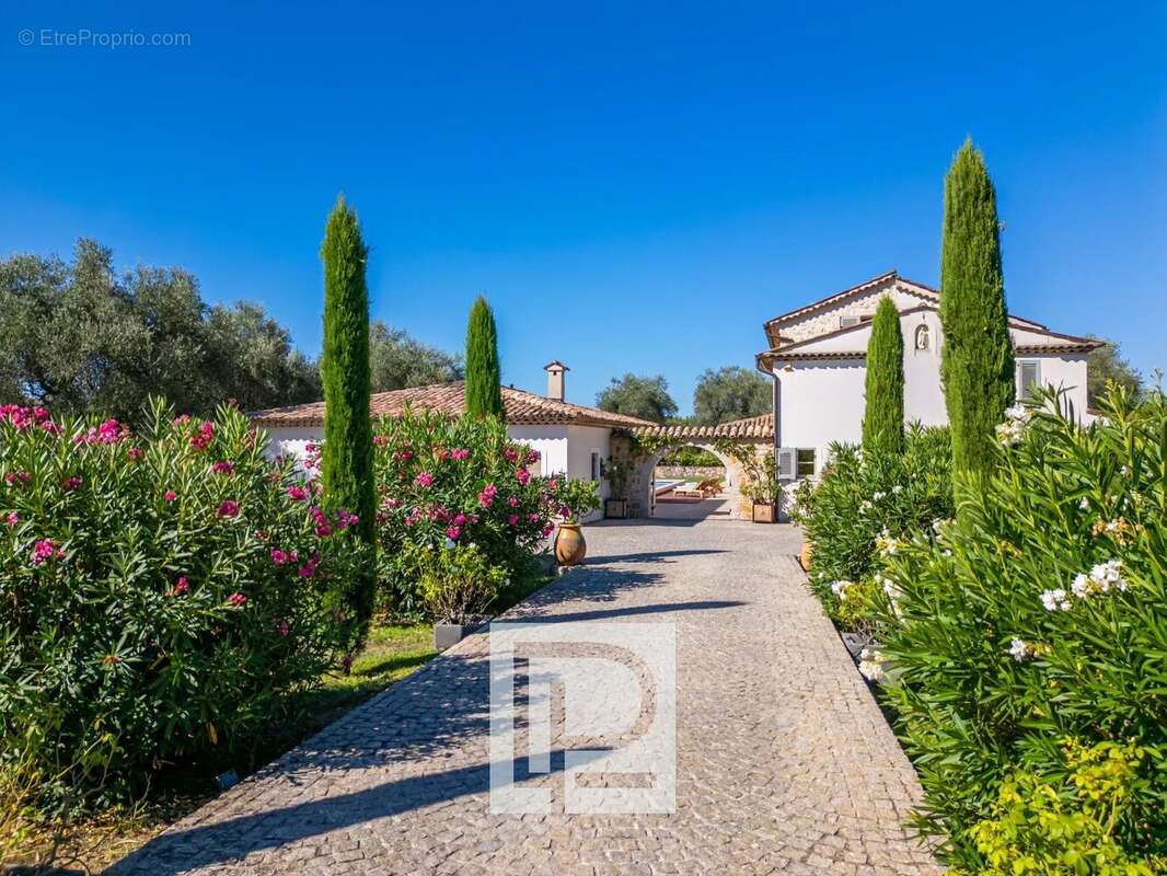 Maison à MOUANS-SARTOUX