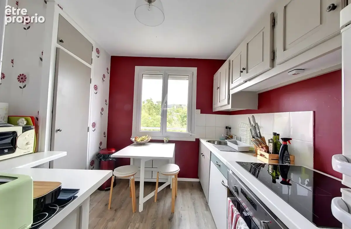 Appartement 74 m² à Gravigny  - photo 5