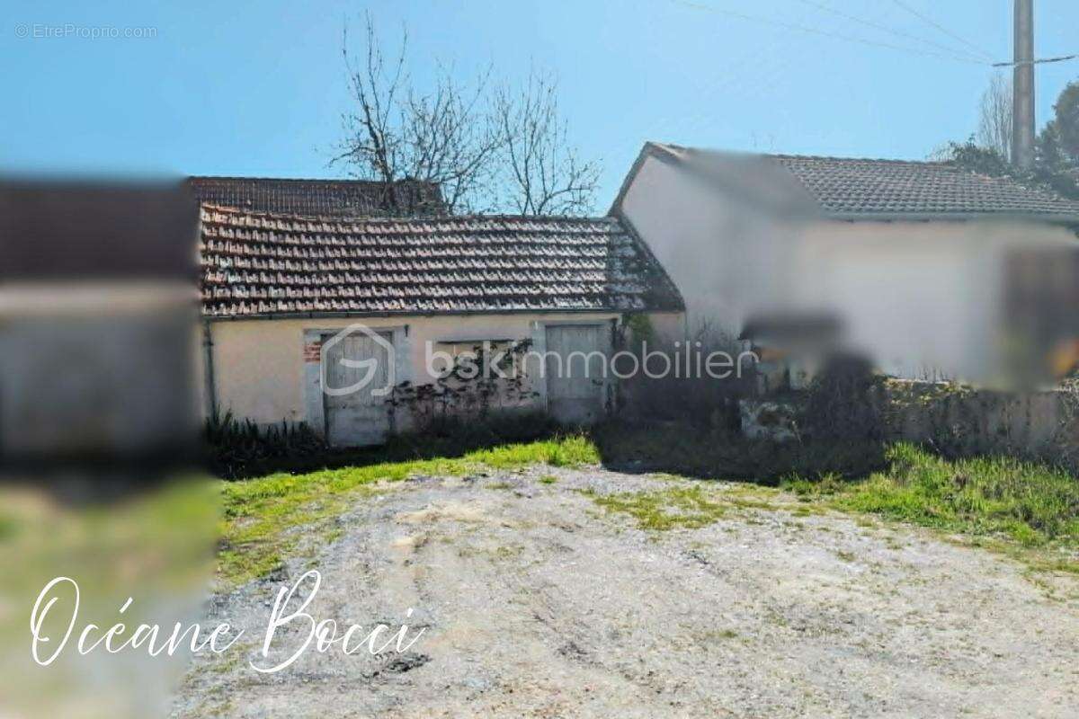 Maison à FOECY