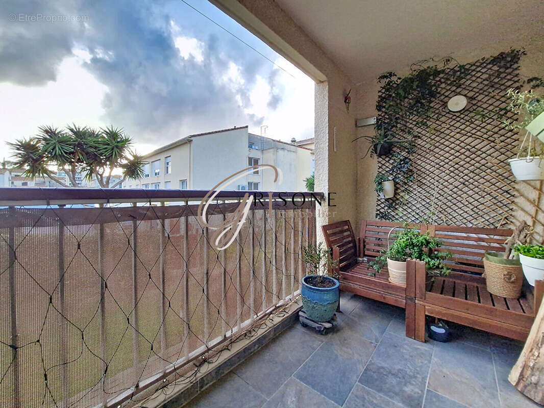 Appartement à SIX-FOURS-LES-PLAGES