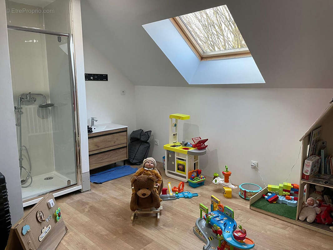 maison entièrement rénovée, DPE C rare sur le secteur - photo 16