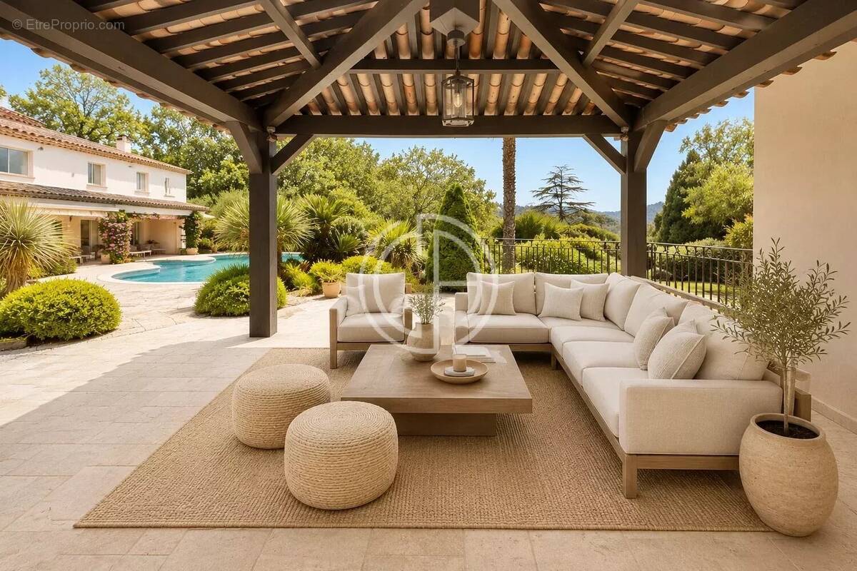 Maison à MOUGINS