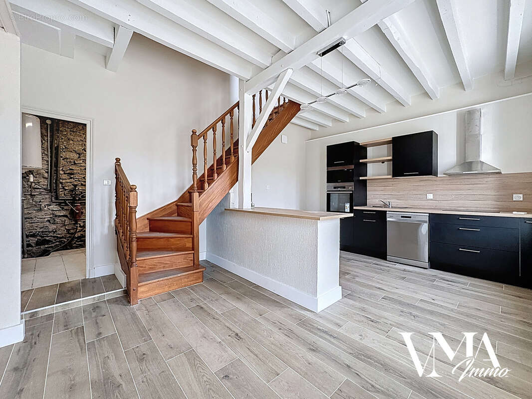 Appartement à LENTILLY