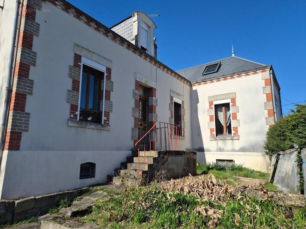 Photo 1 - Maison à VIERZON