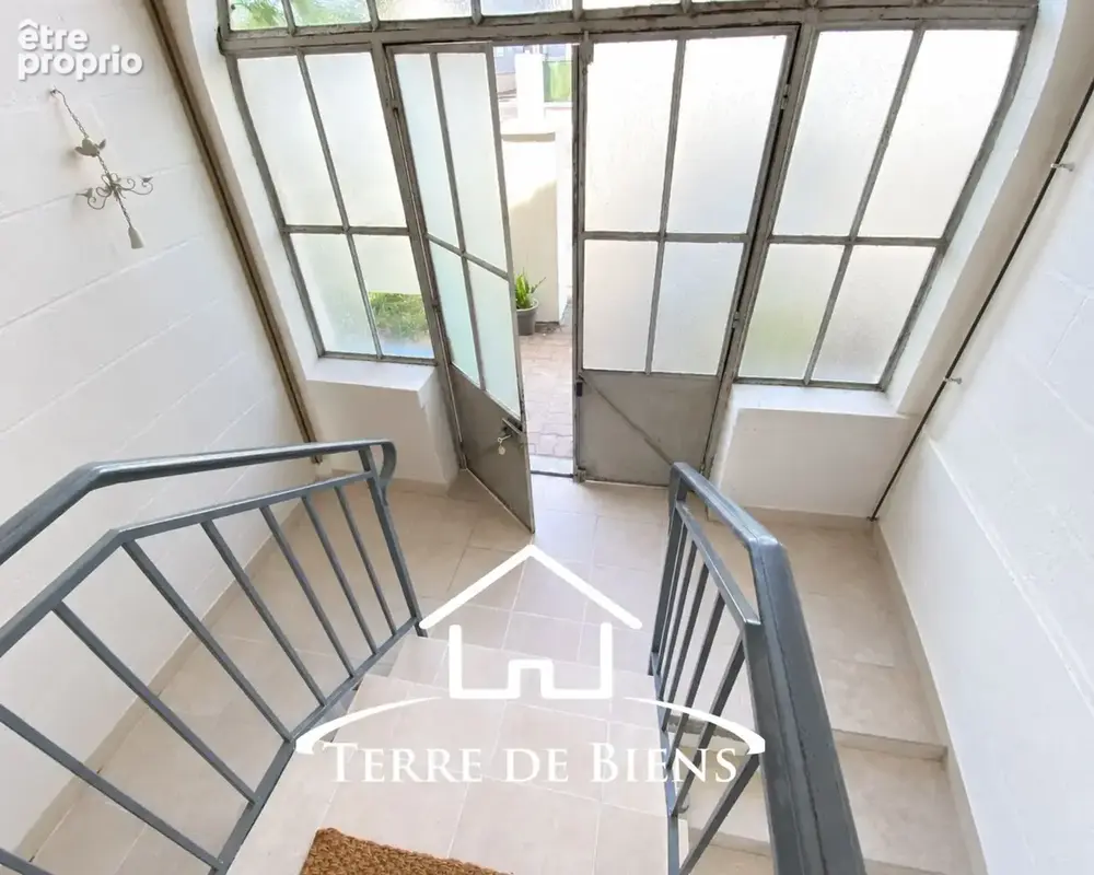 Maison individuelle rénovée, 77 m2 , 4 pièces, 2 chambres, sous sol, garage et jardin à SOISSONS - photo 4