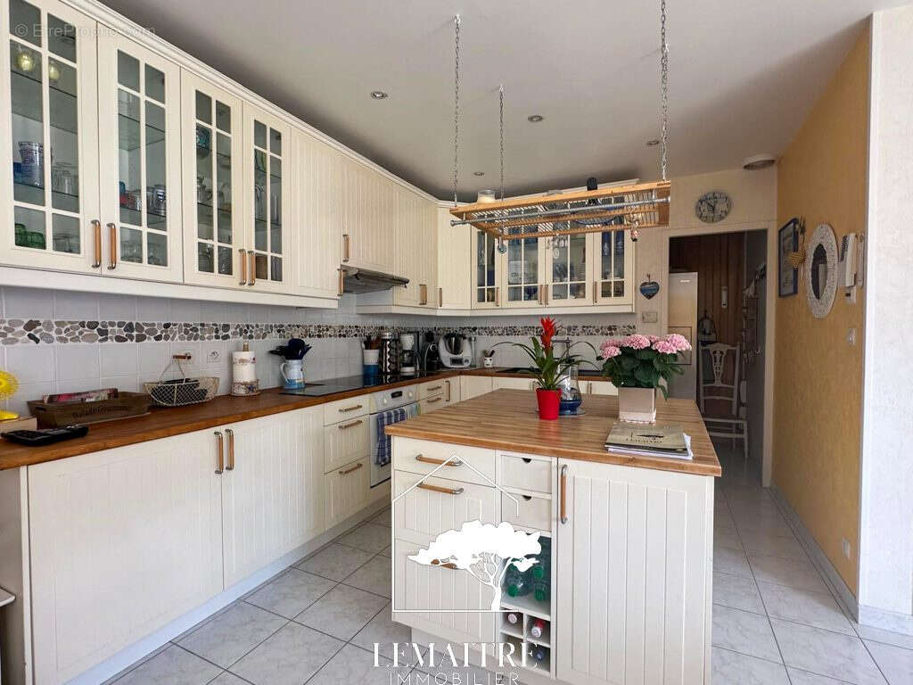 Au calme, maison plain pied 4 chambres + jardin d'hiver, piscine et garage ! - photo 15