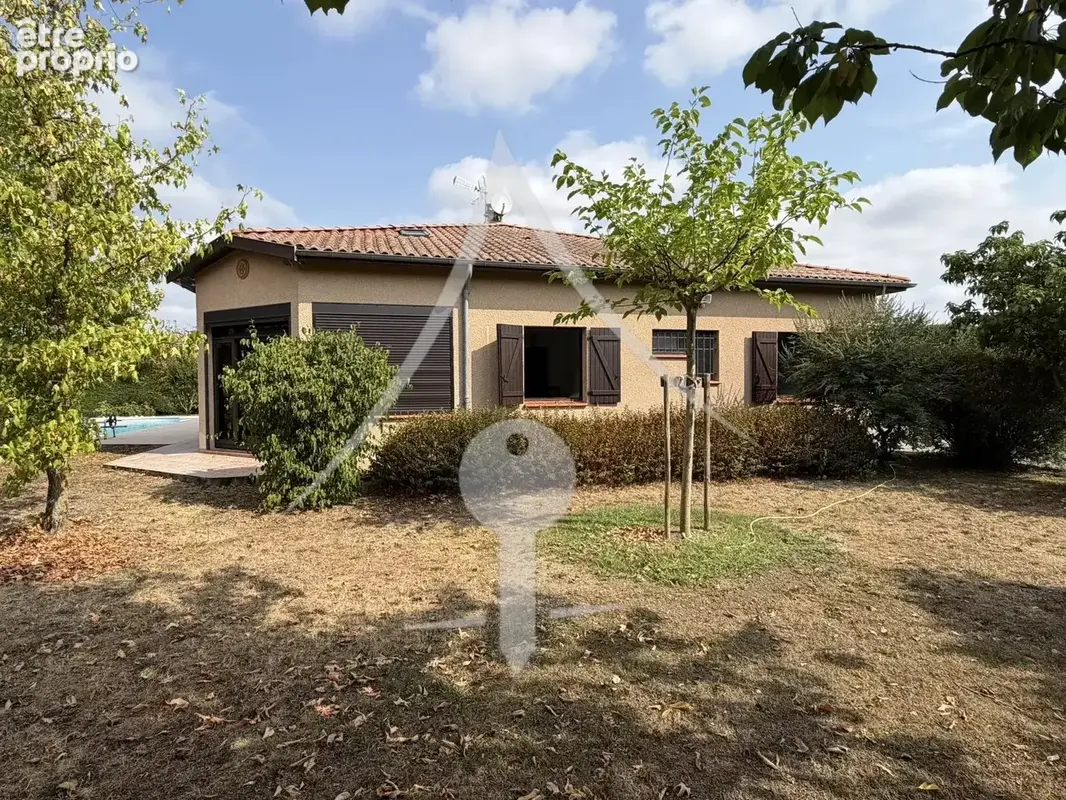 Maison traditionnelle et familiale de type 6 avec piscine et garage - Le Fauga - photo 16