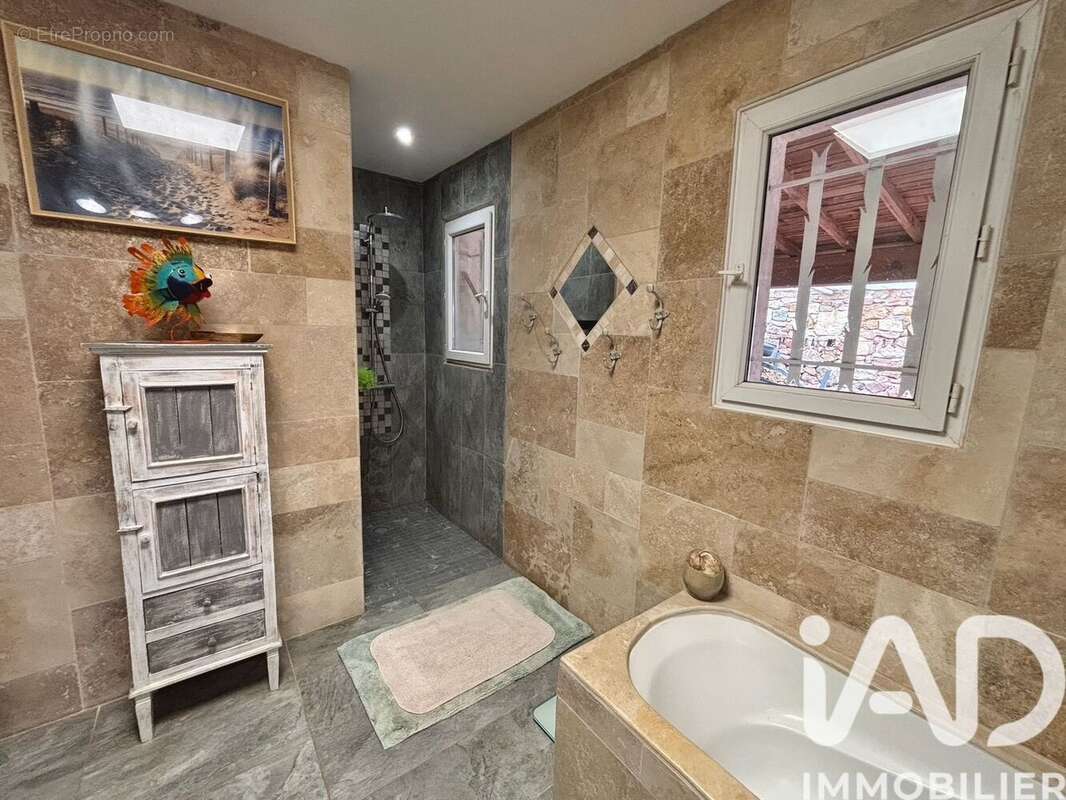 Photo 6 - Maison à CUERS