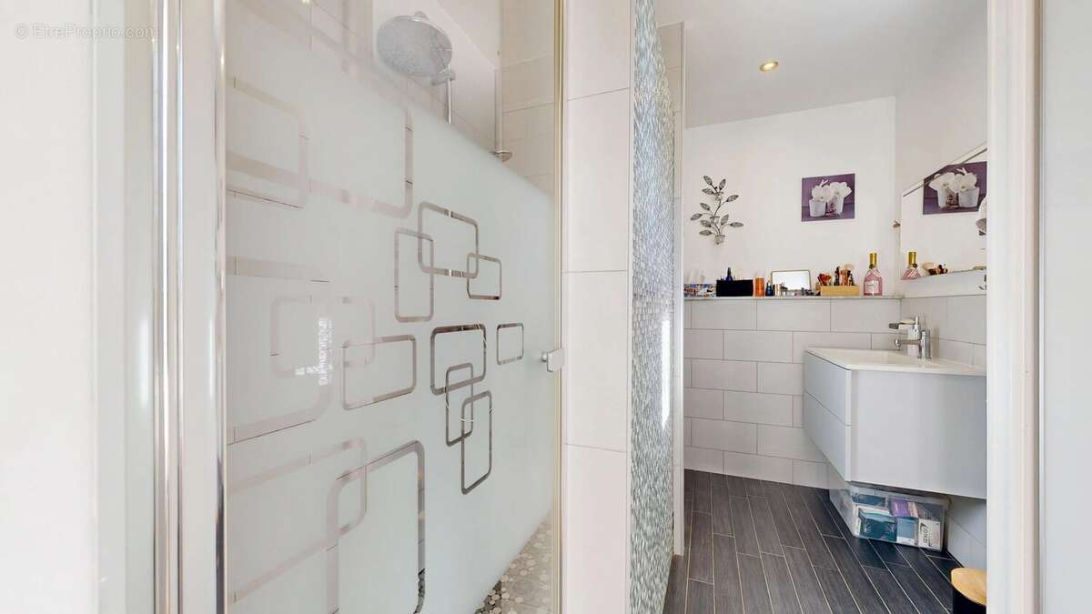 Maison 92 m² à Montfermeil  - photo 9
