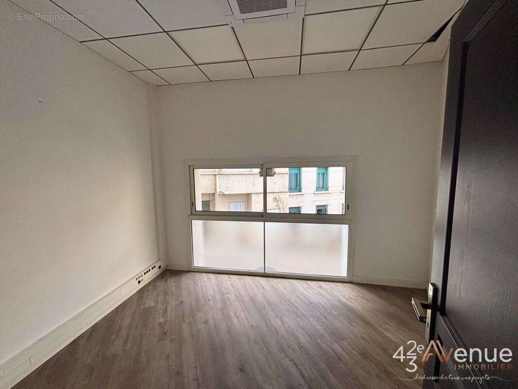 Commerce à SAINT-ETIENNE