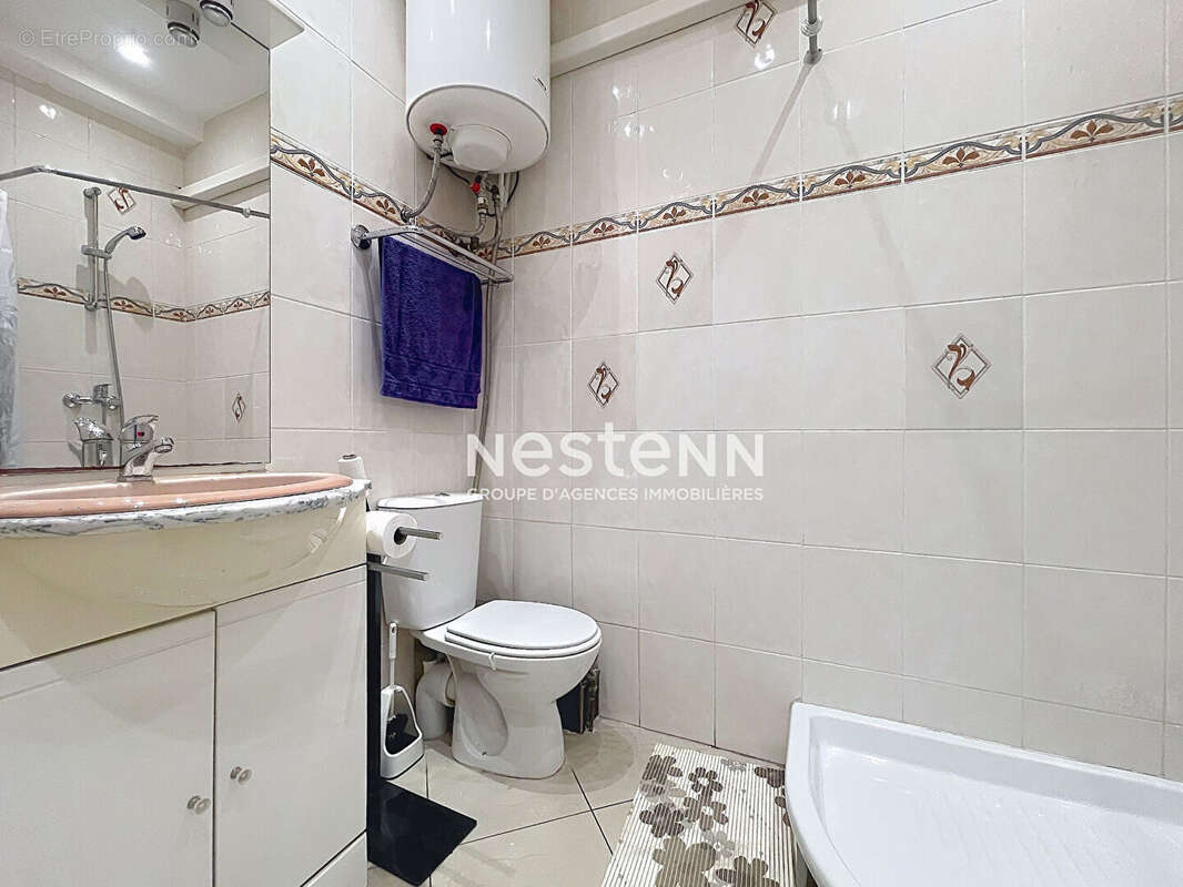 Cannes - murs commerciaux  53m² avec studio - photo 7