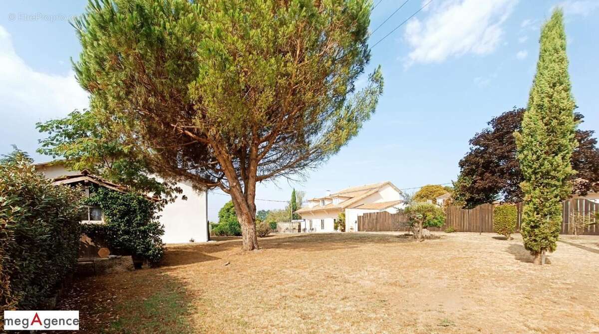 Maison à SAINT-MAIXANT