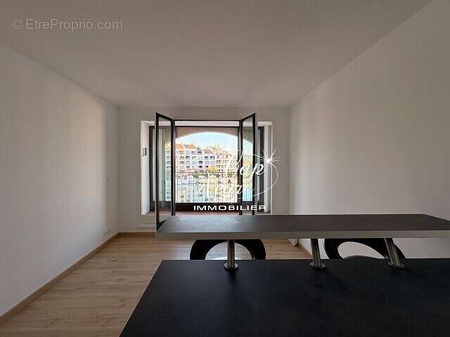 Appartement à COGOLIN