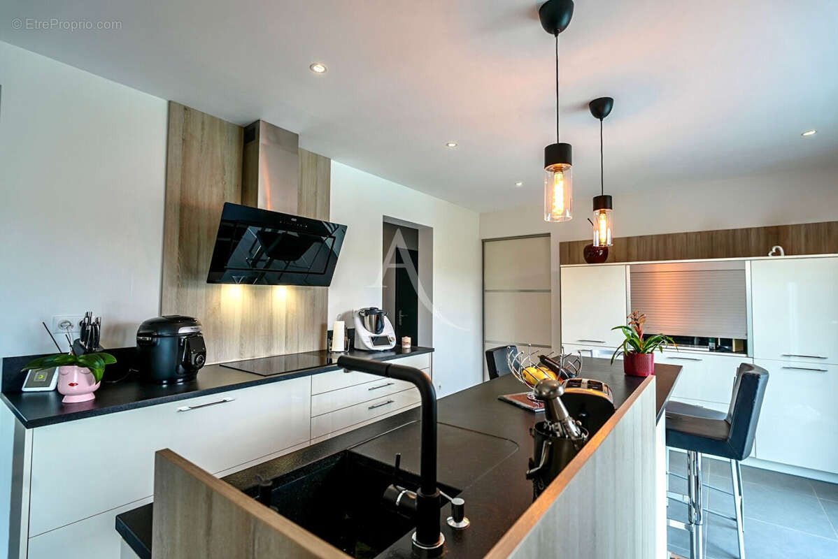 Maison à MONTLOUIS-SUR-LOIRE